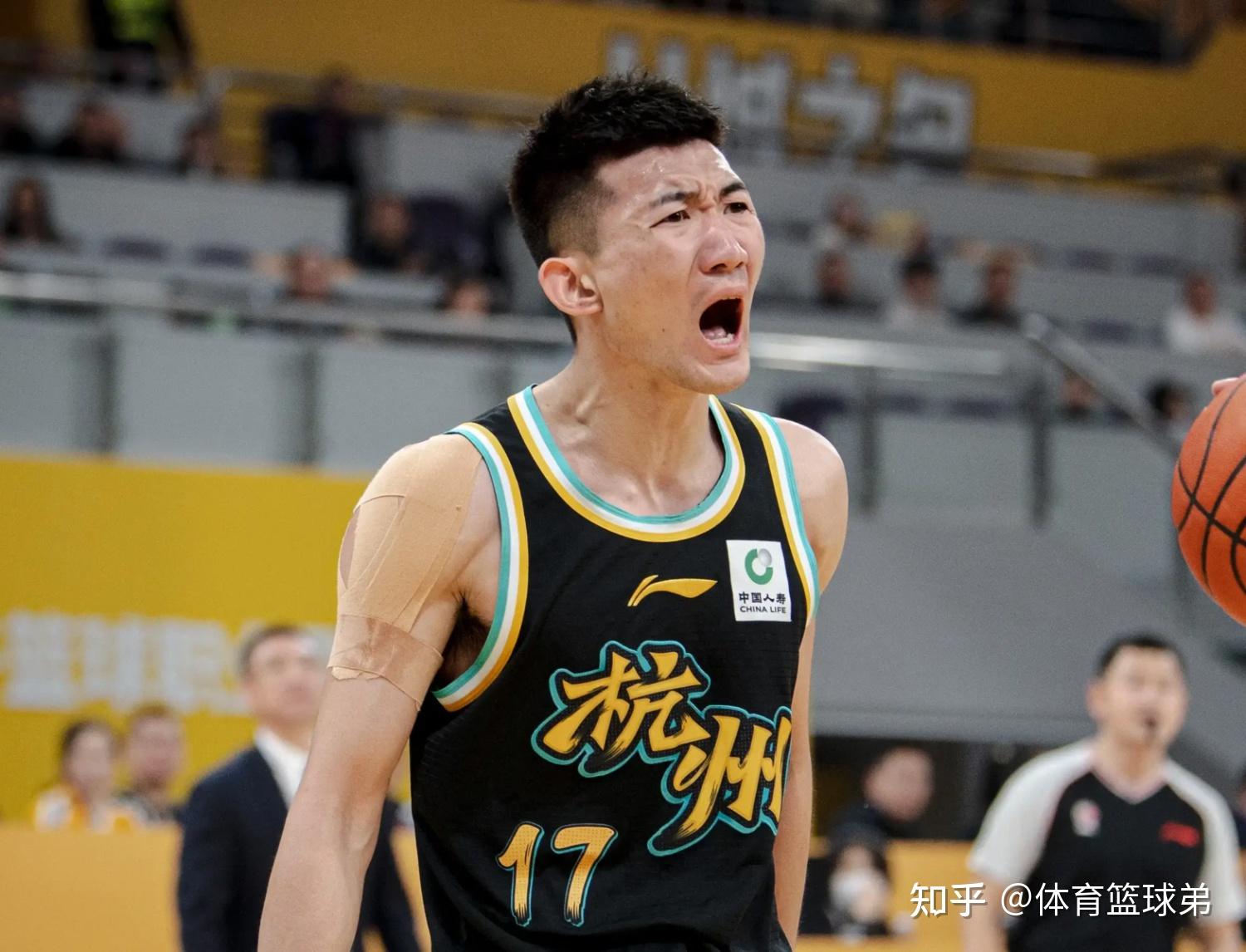 广厦男篮发布备战花絮;赛前内部沟通;意甲任务艰巨;资深球员宣示担当 广厦男篮发布备战花絮;赛前内部沟通;意甲任务艰巨;资深球员宣示担当