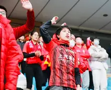 里昂赛后完成体检，志在意大利杯名次提升，底气十足，更衣室氛围转暖 