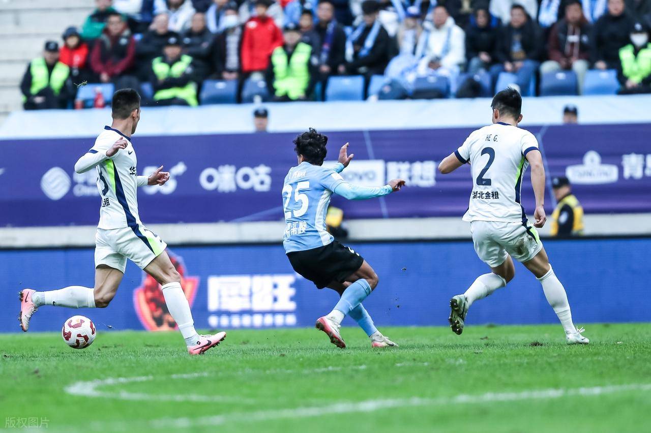 包含意甲赛后再迎强敌，武汉三镇更衣室发声，主帅态度——震撼外界，控场能力受关注的词条