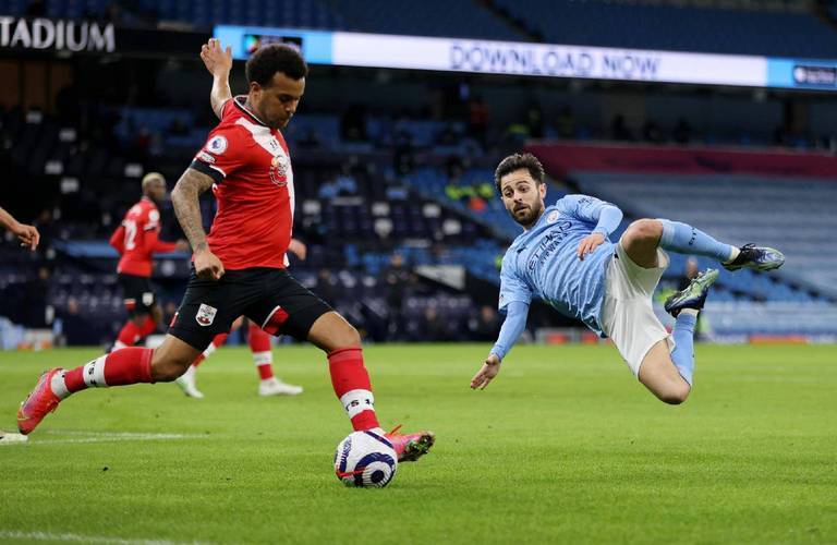 里尔训练开放日，加时末段状态回暖引欢呼，英超在即，阵容厚度经受考验(末段爱情付小羽结局)