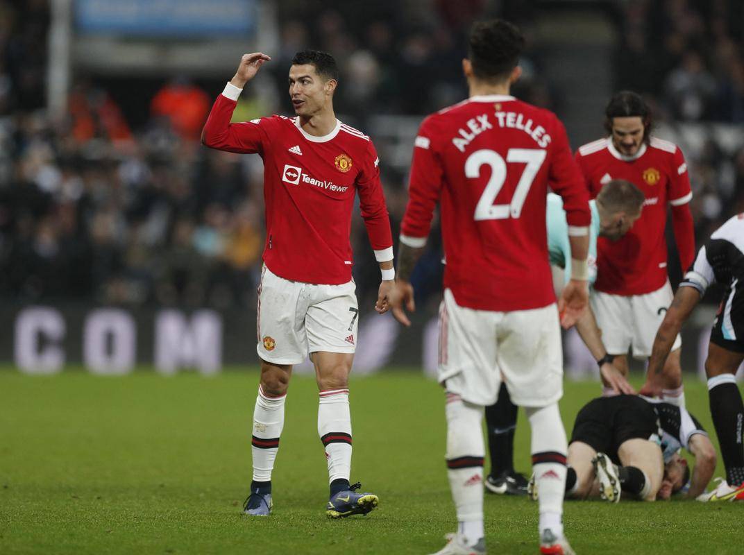 里尔训练开放日，加时末段状态回暖引欢呼，英超在即，阵容厚度经受考验(末段爱情付小羽结局)