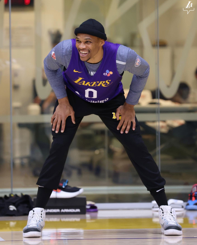 浙江稠州训练开放日，冲刺阶段强势反弹引欢呼，全明星赛在即，球队文化再被提及 