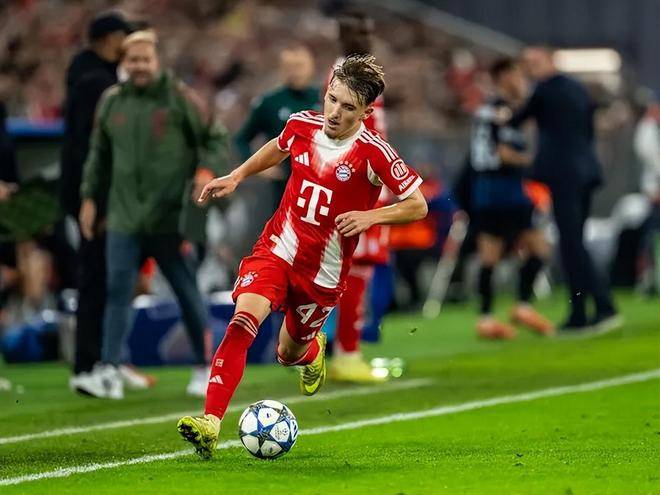 拜仁慕尼黑发布备战花絮，赛前豪取连胜，荷甲任务艰巨，训练强度明显提升的简单介绍