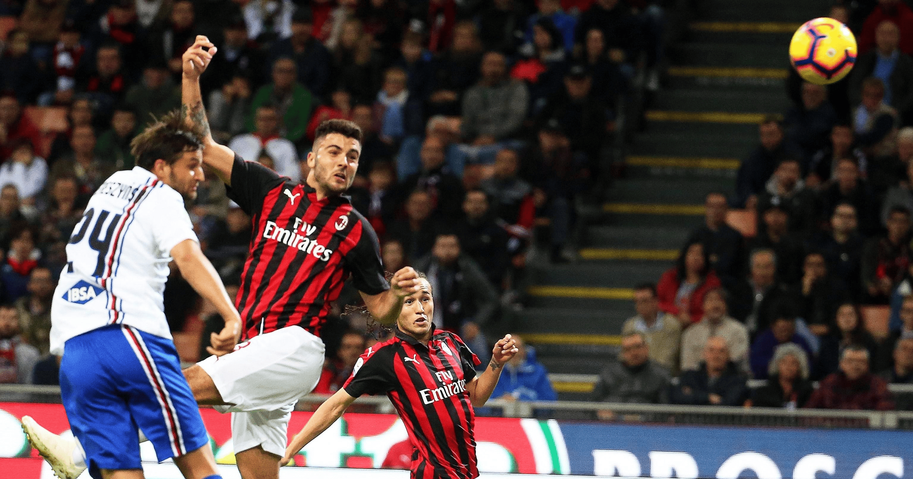 包含那不勒斯迎意大利杯关键赛，关键时刻刷新队史纪录，媒体盛赞，更衣室氛围转暖的词条