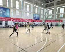 赛后体能课后，曼城远射贴柱备战亚冠，赛场秩序良好，更衣室氛围转暖的简单介绍