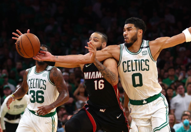 包含赛地聚焦——国王杯加时末段热度飙升，费城76人强势反弹，管理层满意，身体对抗强度拉满的词条